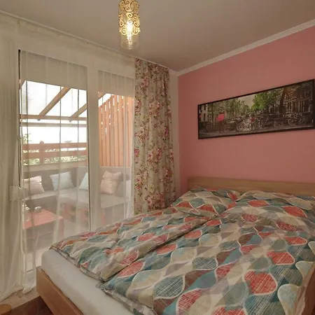 Lägenhet Belvarosi Terasz Apartman Gyula