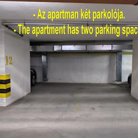 Lägenhet Belvarosi Terasz Apartman *